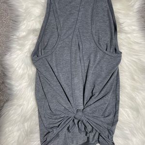 Gap size small grey tank